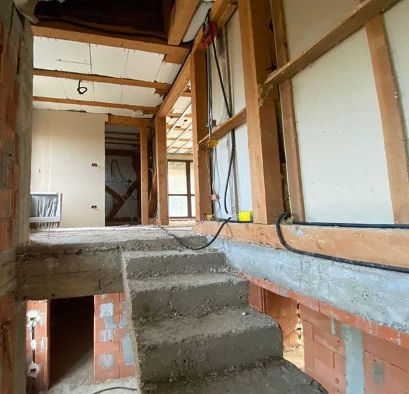 Casă cu 4 camere în Gârleni