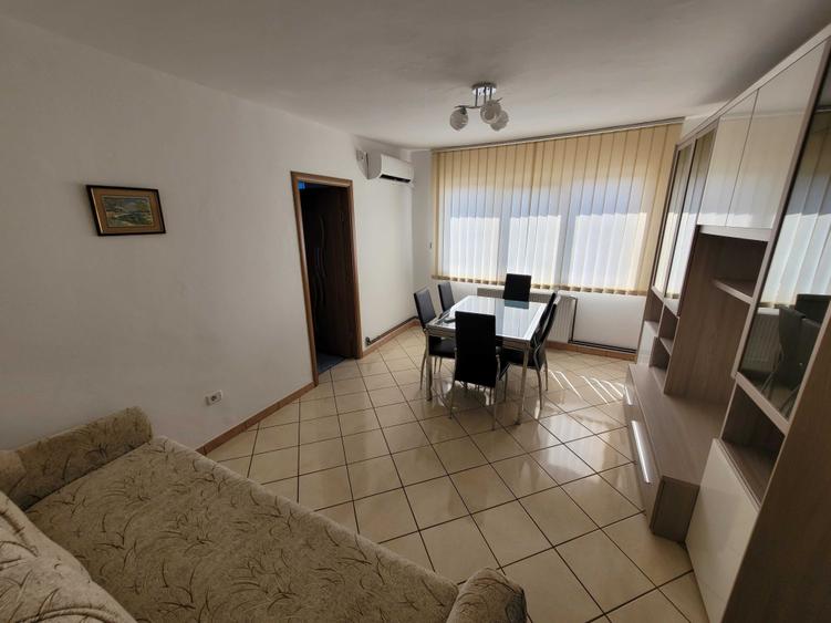 Apartament cu 2 camere nedecomandat în Central