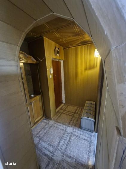 Apartament cu 2 camere semidecomandat în Craiovei