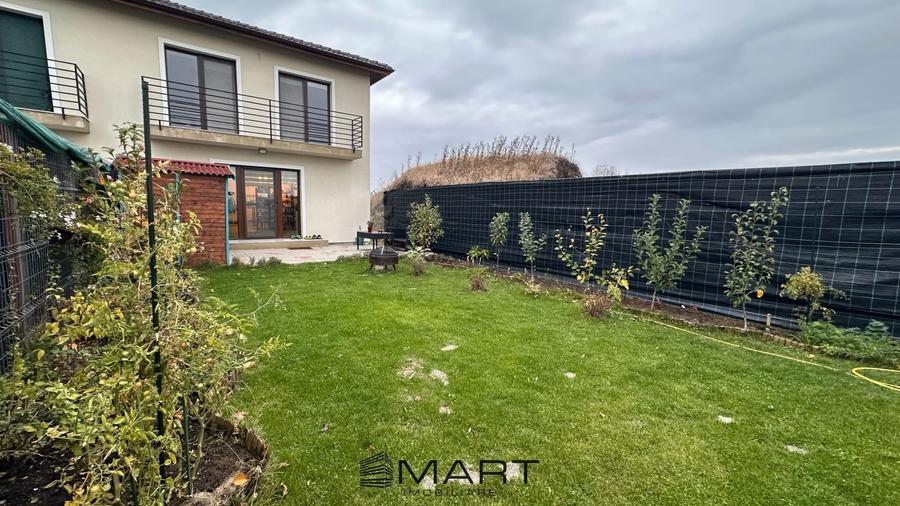Casă cu 4 camere cu Teren 250 Mp în Șura Mică