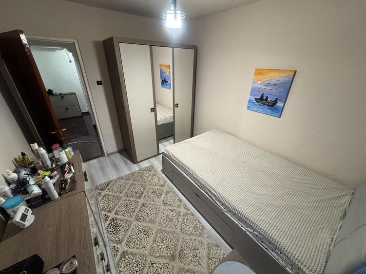 Apartament cu 3 camere decomandat, mobilat în Inel I