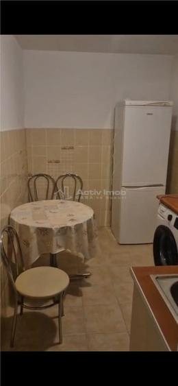 Apartament cu 2 camere decomandat în Cantemir