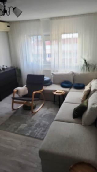 Apartament cu 2 camere decomandat, mobilat în Aleea Sporturilor