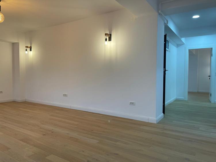 Apartament cu 3 camere semidecomandat, mobilat în Dorobanți