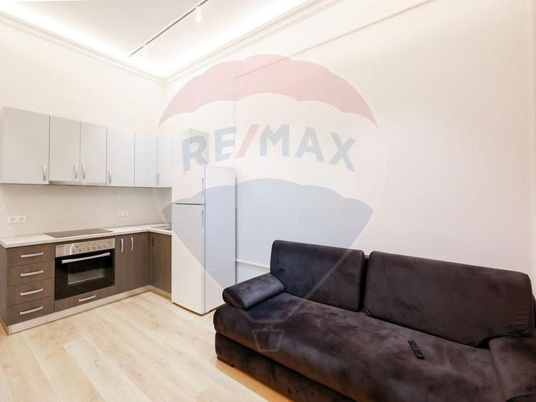 Apartament cu 5 camere decomandat, mobilat în Ultracentral