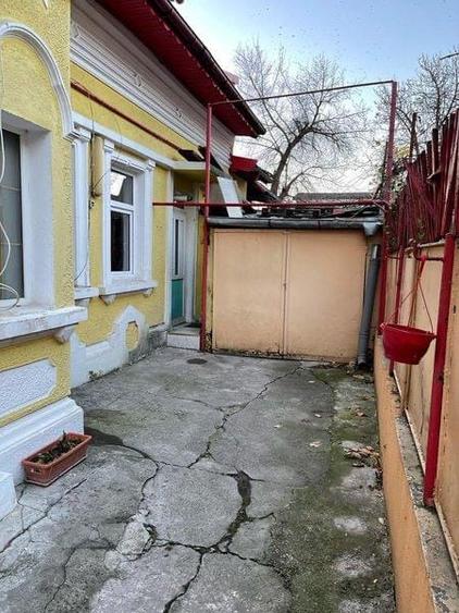 Casă individuală cu 3 camere cu Teren 70 Mp în Crângași