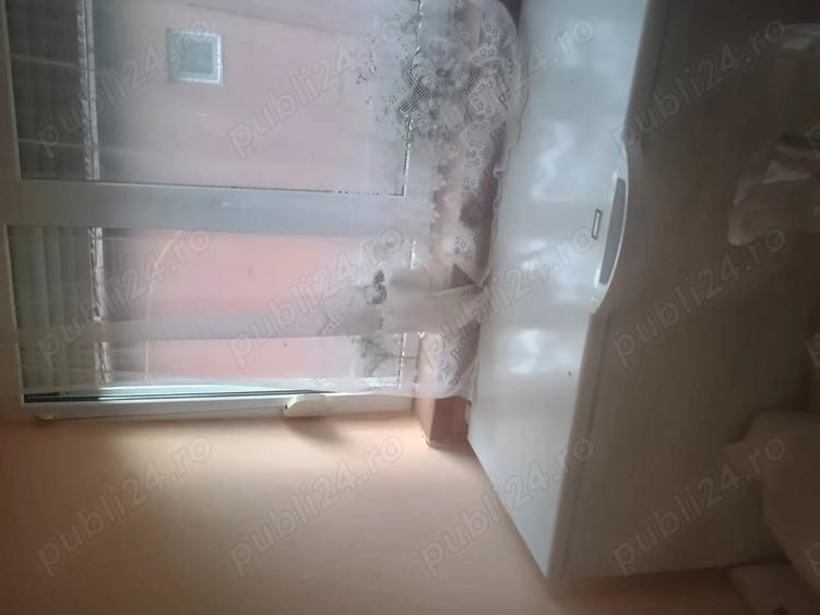 Casă cu Teren 2400 Mp în Dobra
