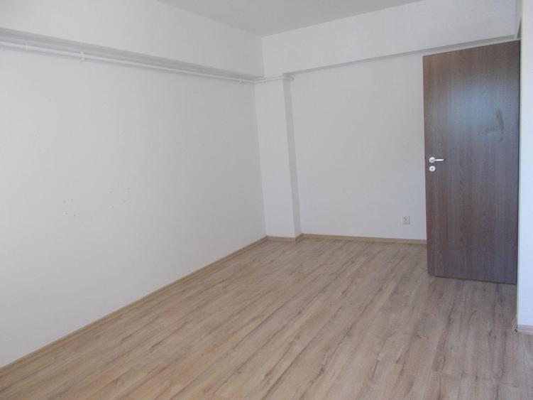 Birou, de 50 mp, în Berceni