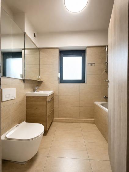 Apartament cu 3 camere decomandat, mobilat în Victoriei