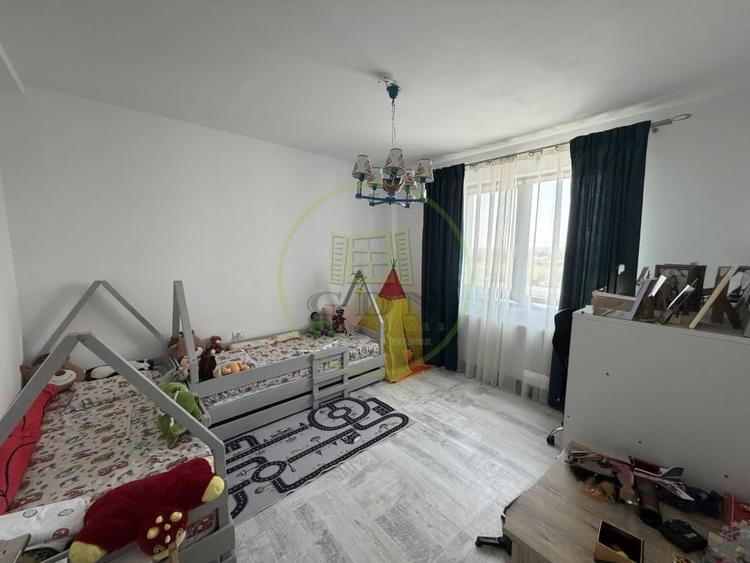 Casă individuală cu 4 camere cu Garaj în Plaiul Vulcanești