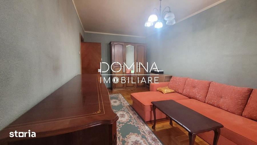 Apartament cu 4 camere decomandat în Central