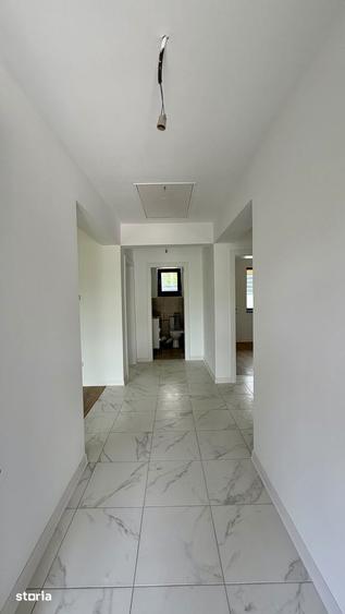 Casă cu 4 camere cu Teren 540 Mp în Ciurea