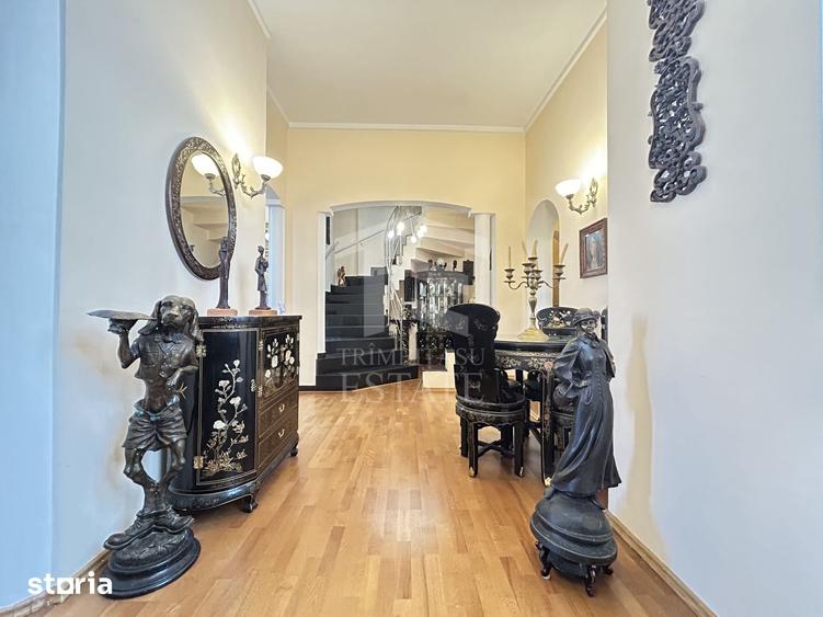 Apartament cu 3 camere în Ultracentral