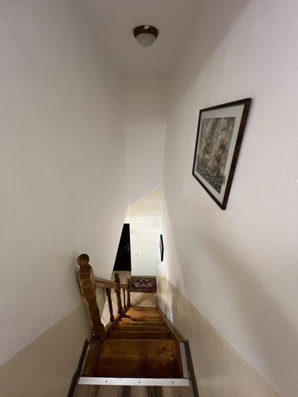 Casă cu 3 camere în Central