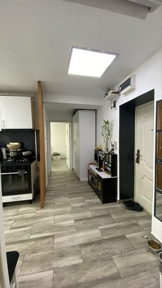 Apartament cu 2 camere decomandat în Calea București