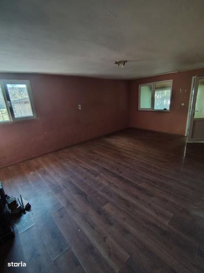 Ocazie!!!Doua case mari la Pancota la pret de apartament. - 8