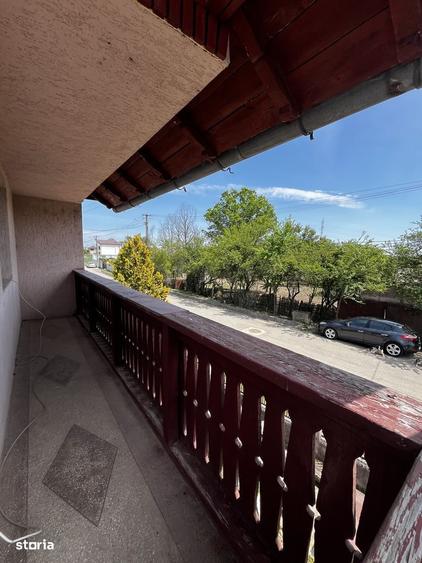 Casă cu 4 camere în Priseaca