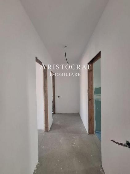 Casă cu 3 camere cu Teren 200 Mp în Corbeanca