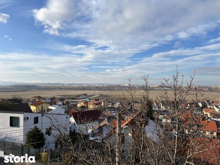 Apartament cu 2 camere decomandat în Valea Aurie