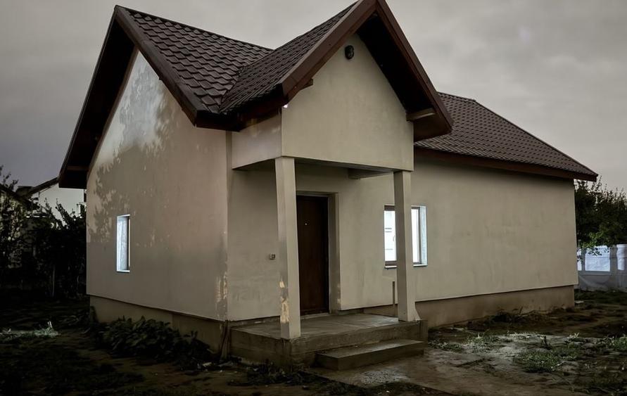 Casă cu 3 camere în Central