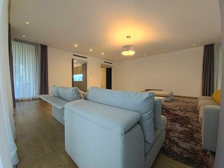 Apartament cu 5 camere în Primăverii