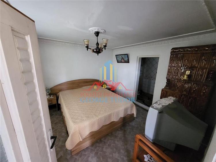 Casă individuală cu 2 camere cu Canalizare în Mihai Vodă