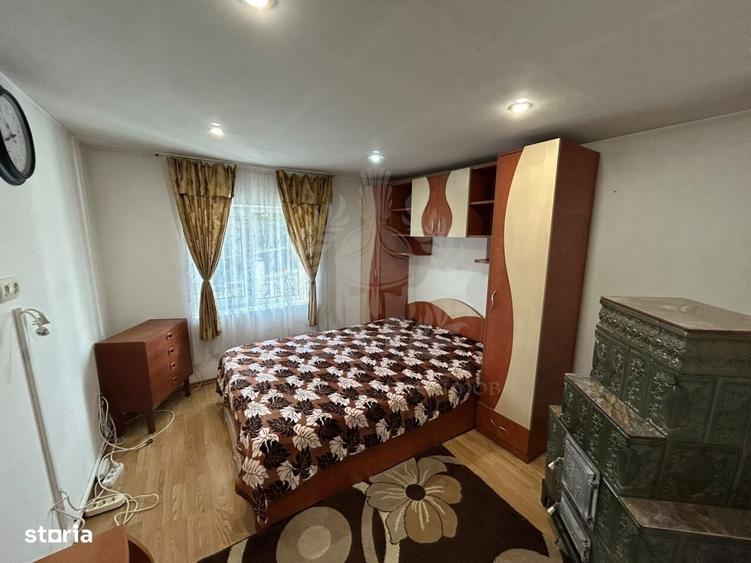 Casă cu 4 camere în Vâlcănești