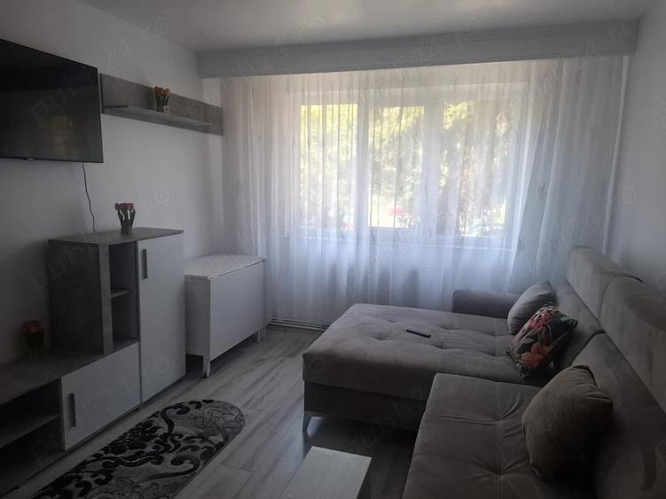 Apartament Ramnicu Valcea, zona Nord, 3 camere, proaspat renovat ?i mobilat - 2