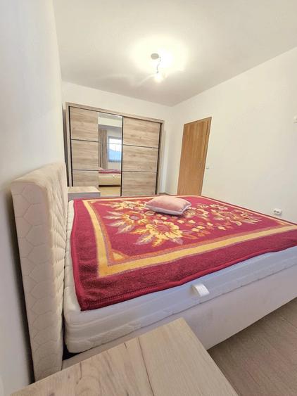 Apartament cu 2 camere decomandat, mobilat în Cristian