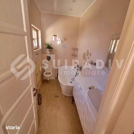 Casă cu 5 camere cu Teren 300 Mp în Central