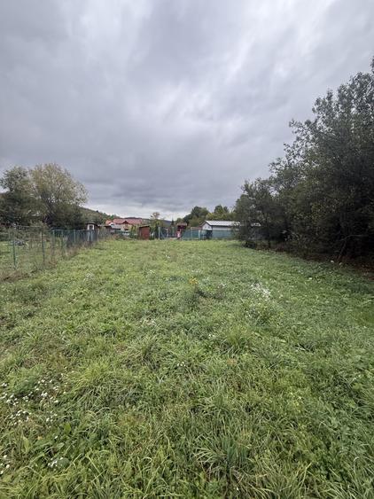 Teren Construcții intravilan de 930 mp, în Stolna