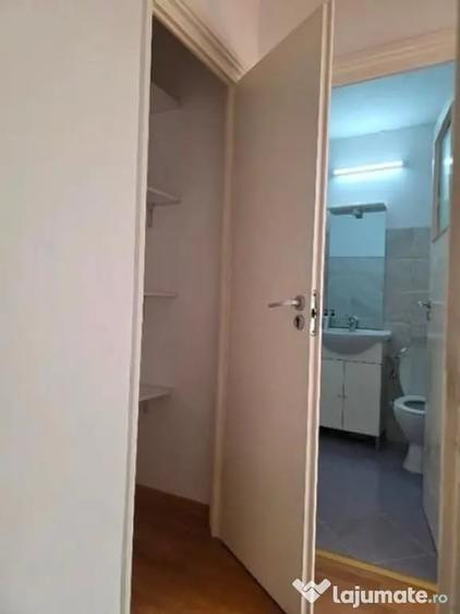 Apartament cu 2 camere semidecomandat în Vatra Luminoasă