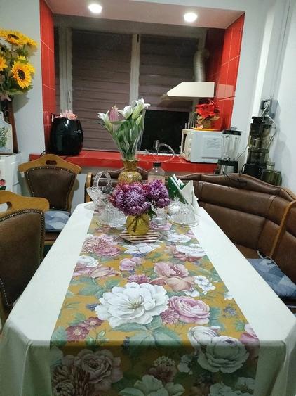 Apartament cu 3 camere decomandat în Valea Rosie