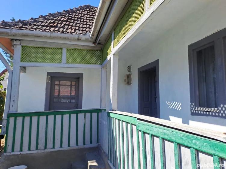 Casă cu 4 camere cu Teren 1013 Mp în Sâncel