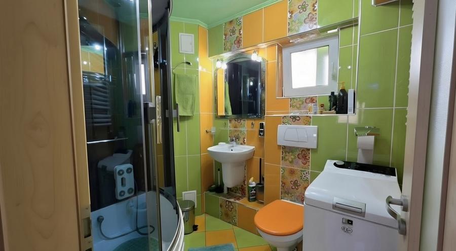 Apartament cu 4 camere decomandat, mobilat în Complex Studențesc