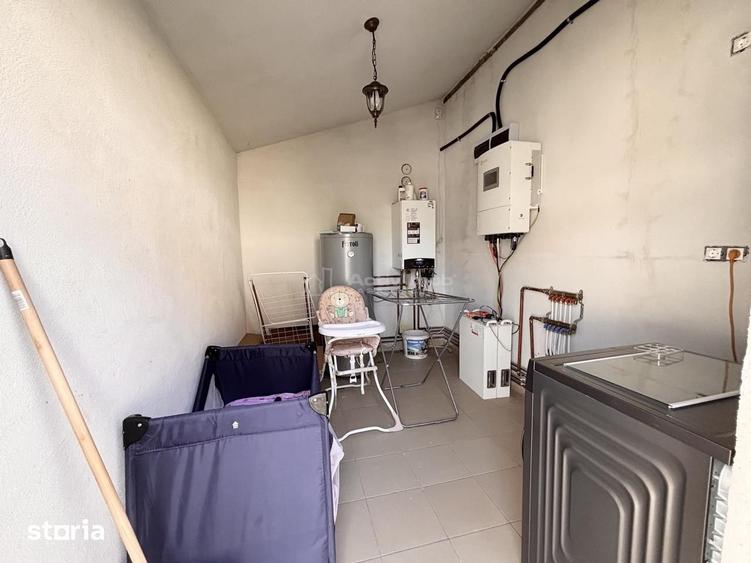 Casă cu 4 camere cu Teren 300 Mp în Sânmartin