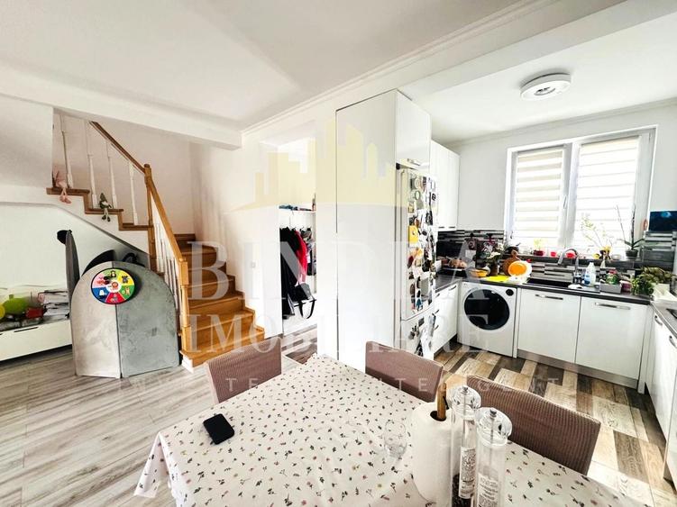 Duplex cu 4 camere cu Canalizare în Dumbrăvița