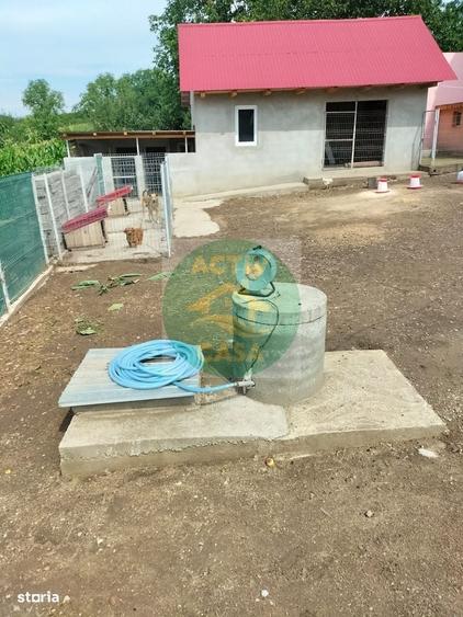 Casă cu 4 camere cu Teren 7000 Mp în Central