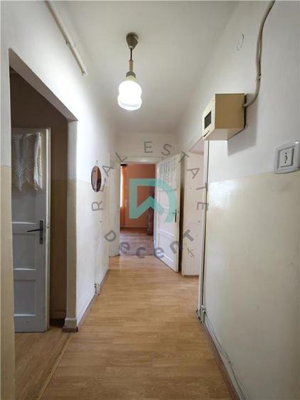 Apartament cu 2 camere decomandat în Brașovul Vechi
