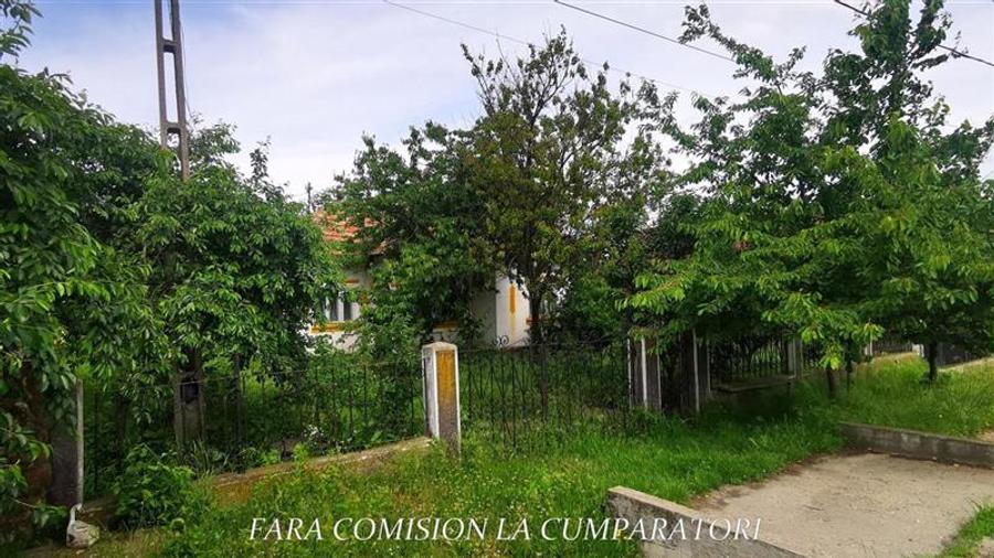Teren Construcții intravilan de 2539 mp, în Râureni