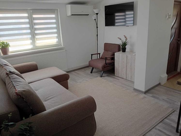 Apartament cu 2 camere semidecomandat în Exterior Vest