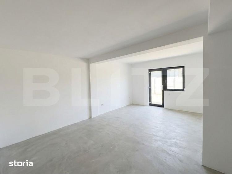 Casă cu 5 camere cu Teren 329 Mp în Cârcea