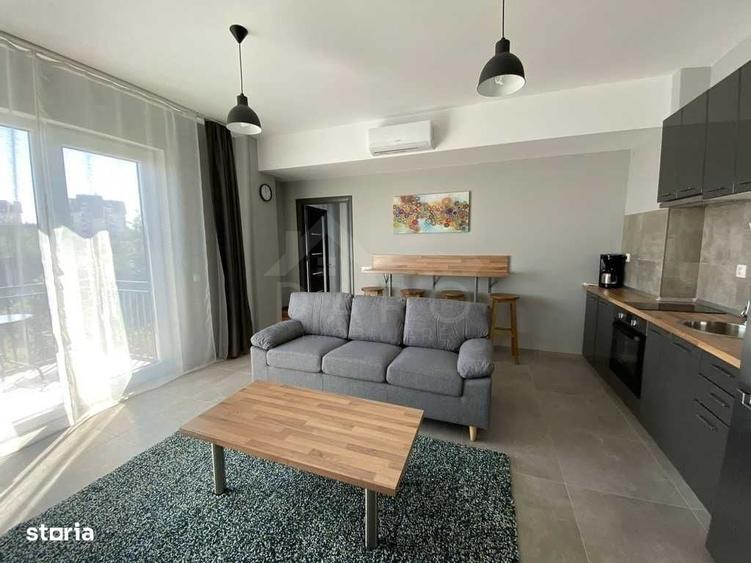 Apartament cu 2 camere, mobilat în Central