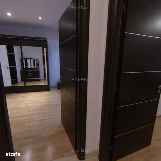 Apartament cu 3 camere semidecomandat în Ciupercenii Noi