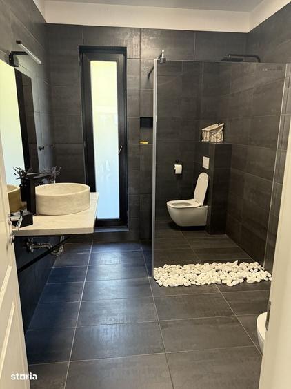 Casă cu 4 camere în Tărlungeni