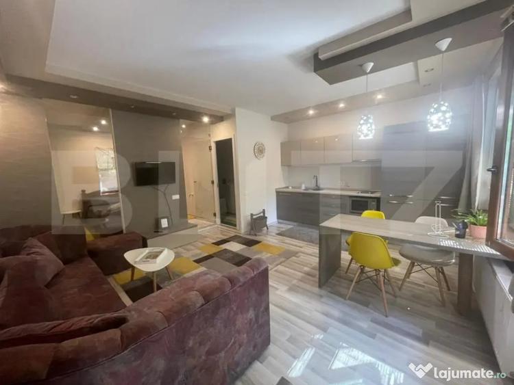 Apartament cu 2 camere semidecomandat în Central