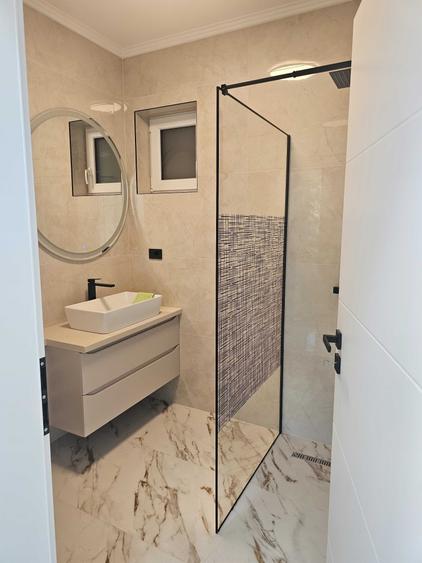 Apartament cu 2 camere decomandat în Sânmartin
