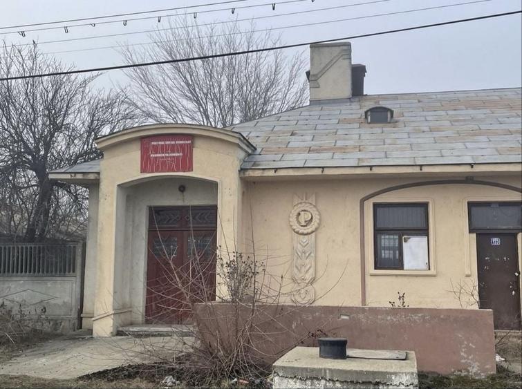 Casă cu 4 camere în Nămoloasa