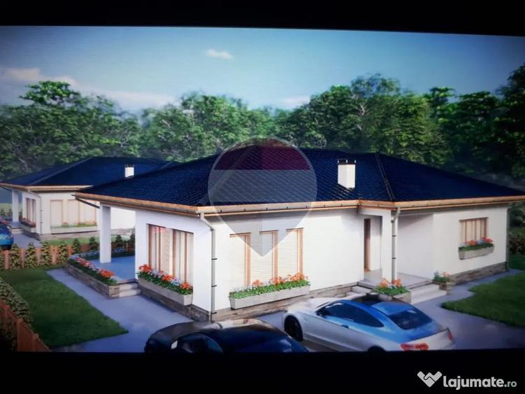 Casă cu 3 camere cu Teren 500 Mp în Central