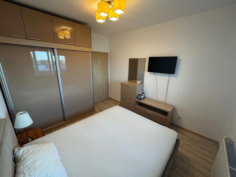 Apartament cu 2 camere semidecomandat în Păcii